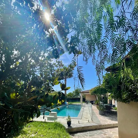 Villa 11 Couchages Piscine 4 Ch Proche *
